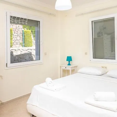 House With Sea View And Shared Pool In Bodrum *