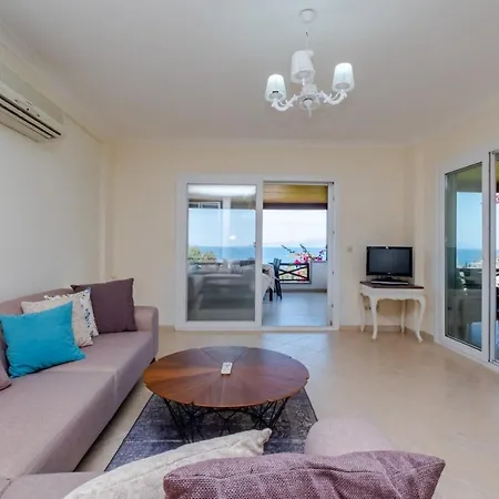 Daire House With Sea View And Shared Pool In Bodrum Turgutreis