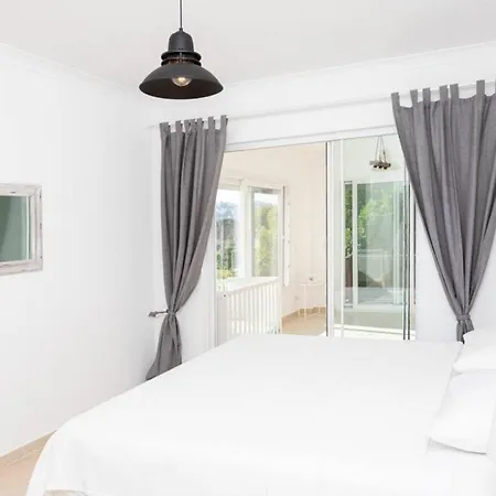 House With Sea View And Shared Pool In Bodrum Daire *