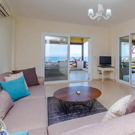 Daire House With Sea View And Shared Pool In Bodrum